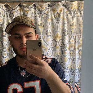 Meet your Posher, Emmanuel